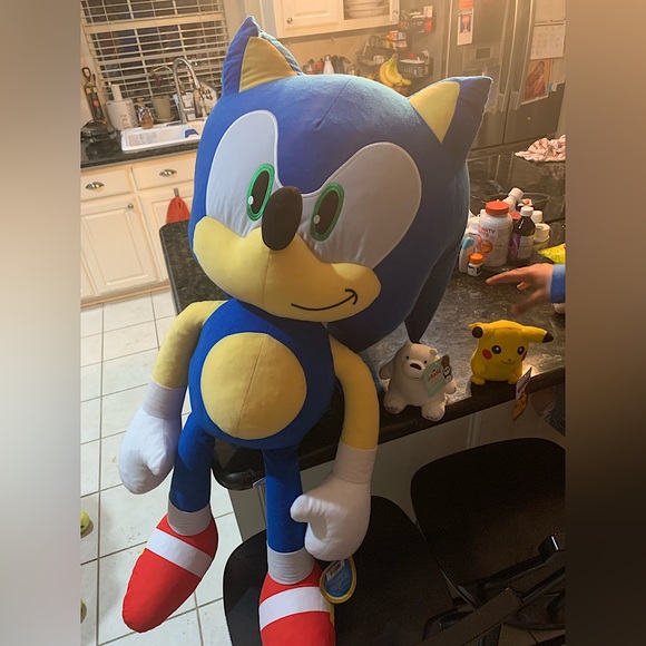 Giant Sonic Stuffed Animal - Picture 2 of 2